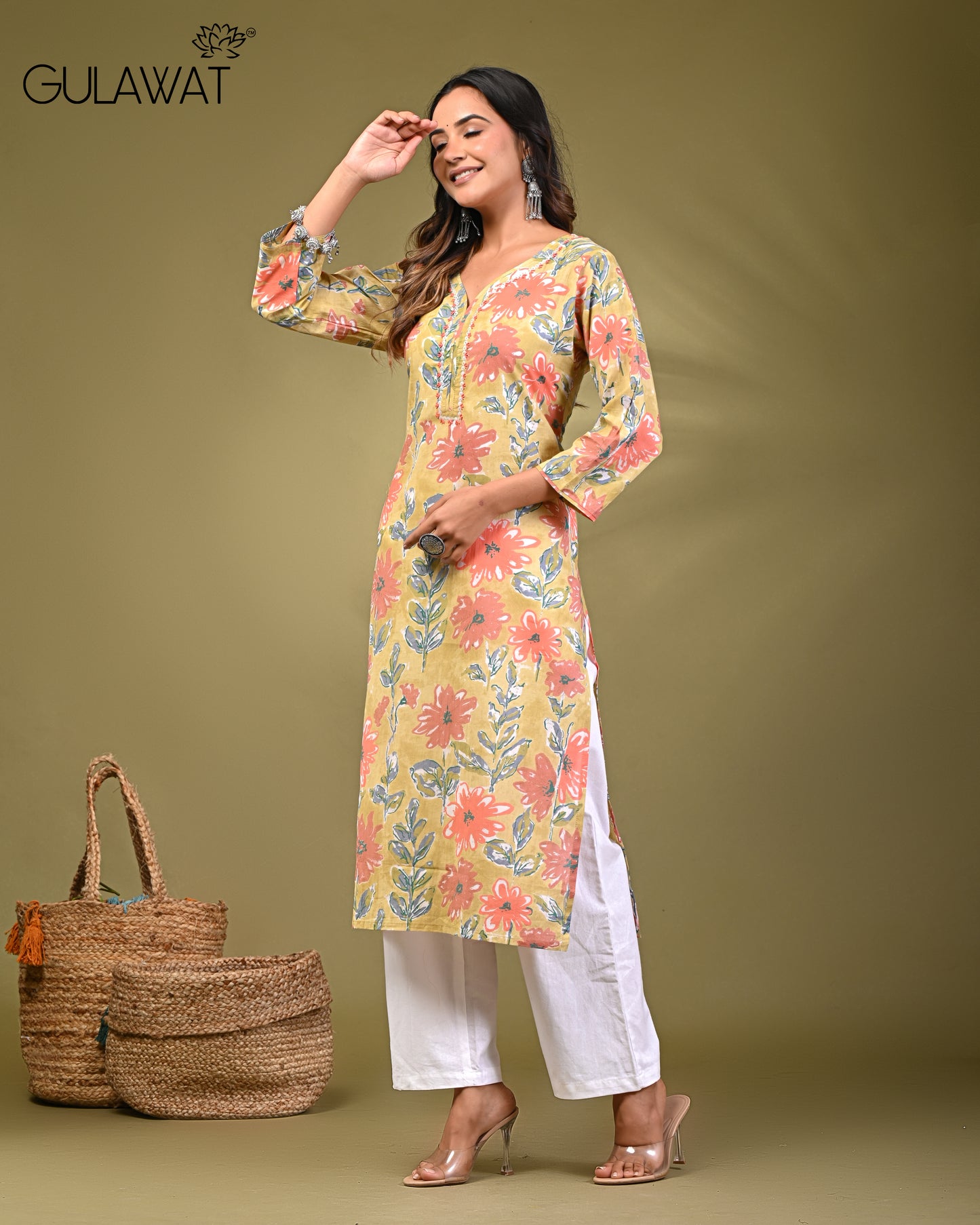 Women Printed Cotton Blend Straight Kurti V Neck (Multicolor)